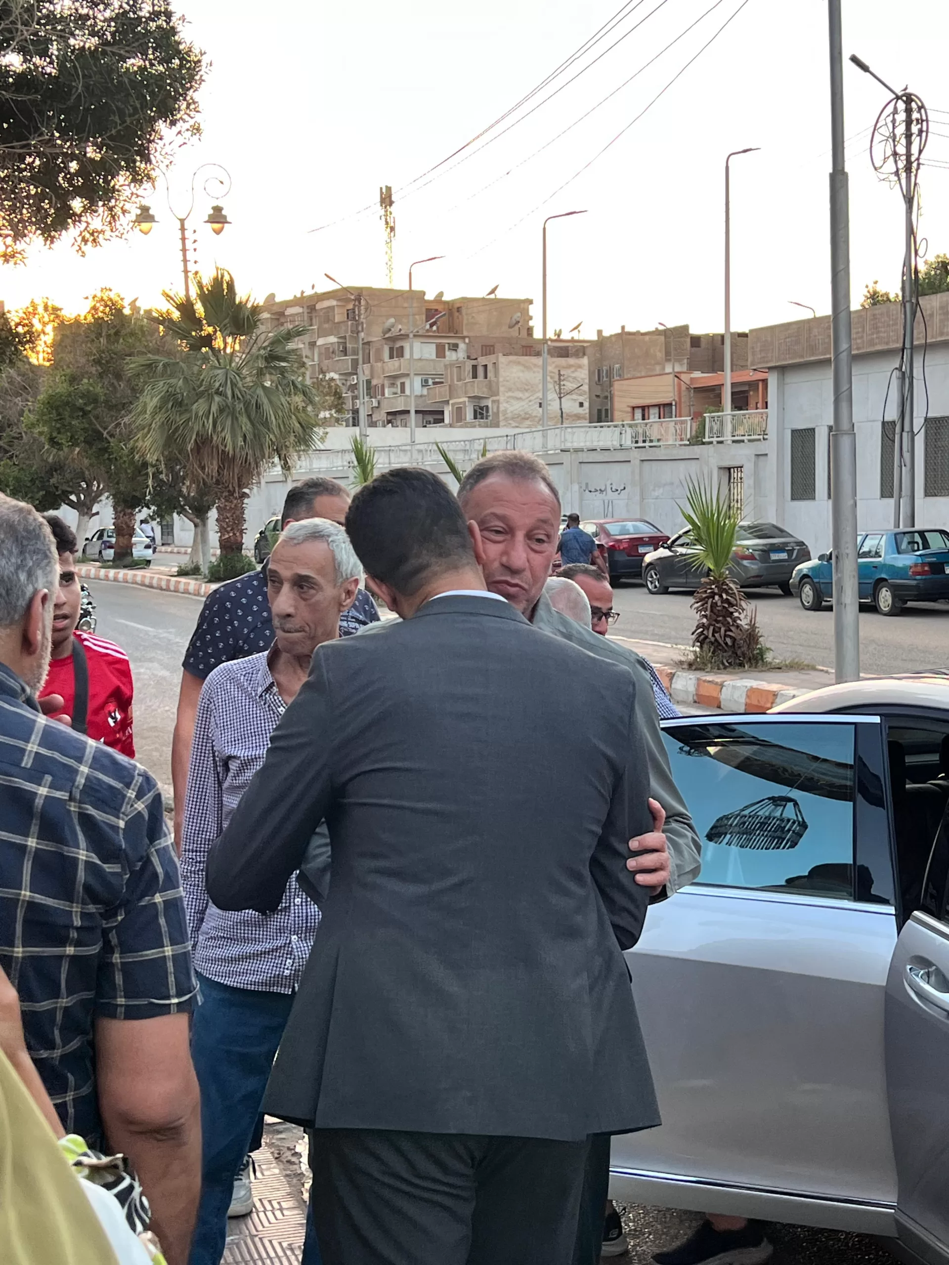 دموع "بيبو" في قنا.. الخطيب يتلقى عزاء شقيقته وسط جموع المحبين 109 - جريدة المساء