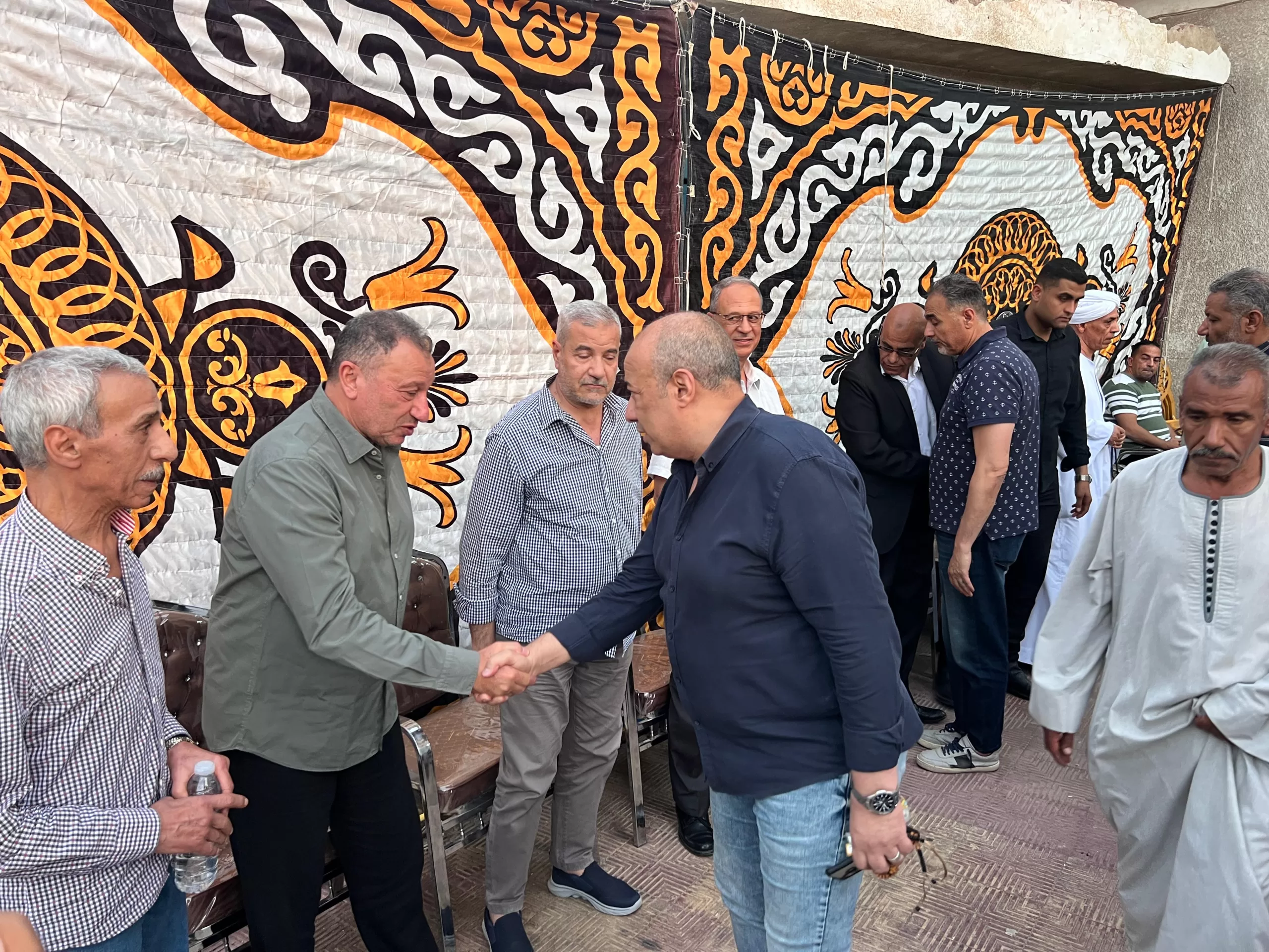 دموع "بيبو" في قنا.. الخطيب يتلقى عزاء شقيقته وسط جموع المحبين 99 - جريدة المساء