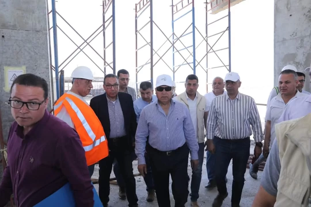 وزير الصناعة والنقل يتفقد الخط الثاني للقطار الكهربائي السريع ومنطقة وادي سريرية الصناعية في المنيا 19 - جريدة المساء