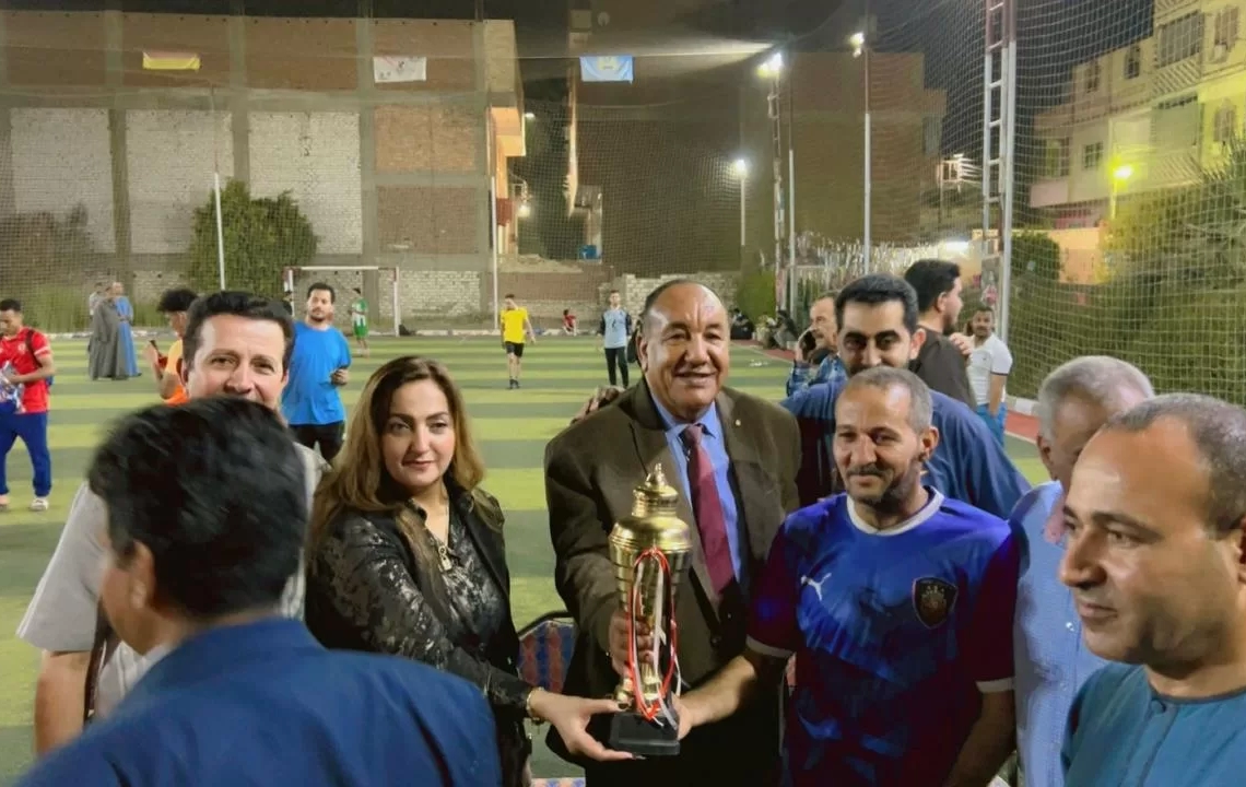 حزب الشعب الجمهوري يكرم رموز الرياضة في نجع حمادي 18 - جريدة المساء حزب الشعب الجمهوري يكرم رموز الرياضة في نجع حمادي 17 - جريدة المساء