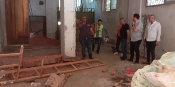 بالصور..حي الدقي يزيل أعمال بناء مخالف بعقارين لعدم حصولهما علي ترخيص 1 - جريدة المساء