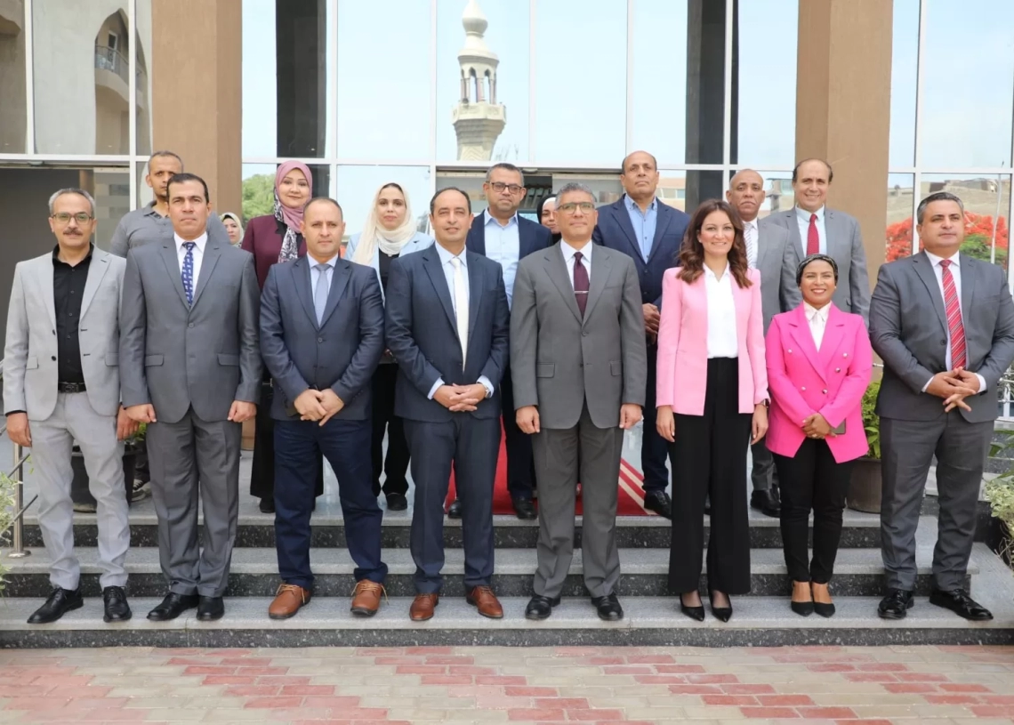 محافظ الجيزة يزور مركز إمبابة لعلاج مرضى الإدمان (صور) 19 - جريدة المساء