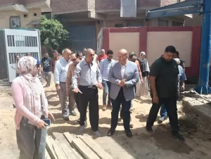 نائب محافظ الجيزة يتفقد مشروع الصرف الصحي بعزبة البكباشي بجنوب (صور) 27 - جريدة المساء
