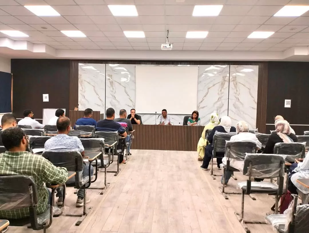 وكيل وزارة الصحة بالبحر الأحمر يناقش أعمال الطوارئ مع مسئولي مستشفى الغردقة العام 3 - جريدة المساء