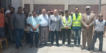 نائب محافظ الجيزة يتفقد مشروع الصرف الصحي بعزبة البكباشي بجنوب (صور) 1 - جريدة المساء