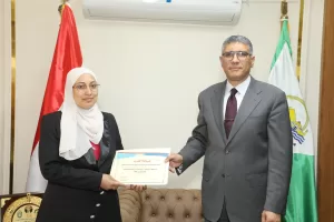 محافظ الجيزة يكرّم رئيس مركز الصف ووكيل لجنة التصالح تقديرًا لجهودهم في ملف مخالفات البناء 24 - جريدة المساء
