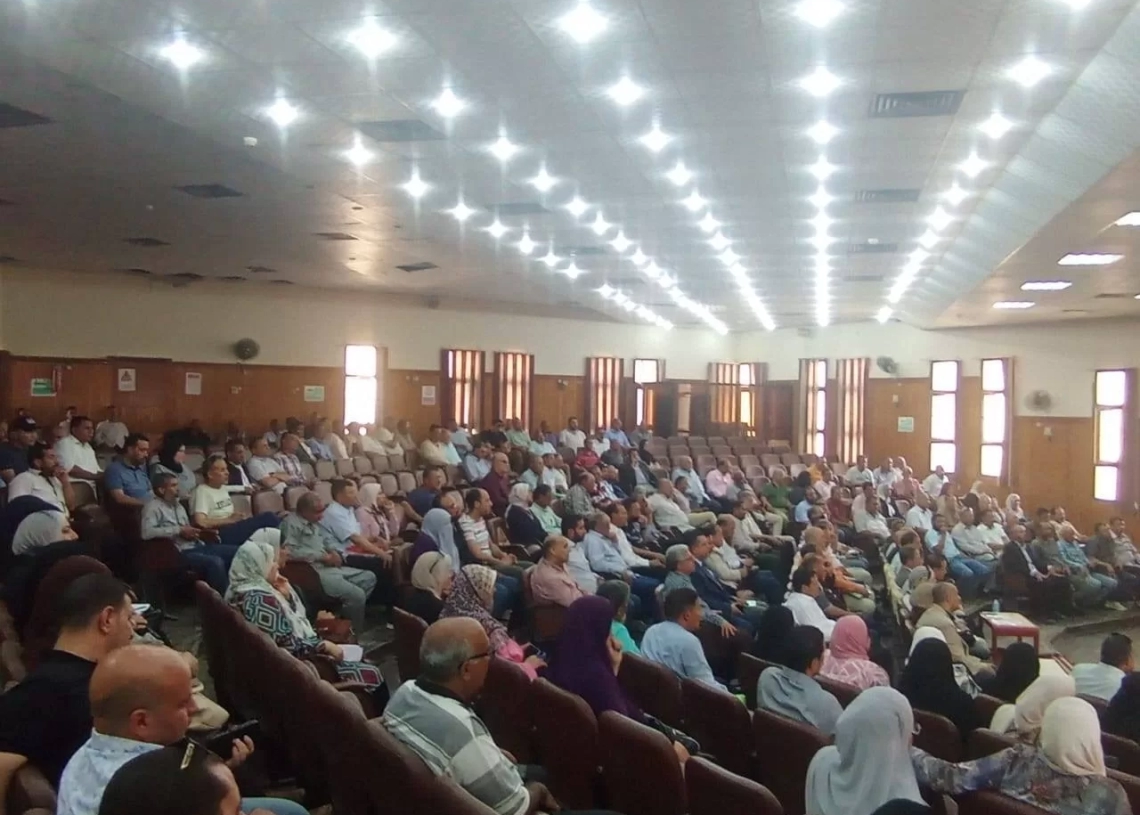 وكيل تعليم كفر الشيخ يعقد اجتماعًا لرؤساء لجان الشهادة الإعدادية استعدادًا للامتحانات 19 - جريدة المساء