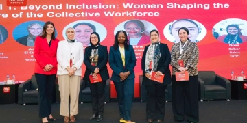 انطلاق قمة "People Summit Egypt 2025" برعاية راية القابضة والمصرية للاتصالات 2 - جريدة المساء انطلاق قمة "People Summit Egypt 2025" برعاية راية القابضة والمصرية للاتصالات 1 - جريدة المساء