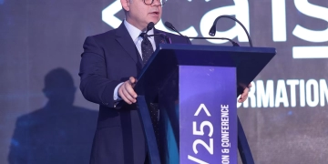د. محمد فريد رئيس الهيئة العامة للرقابة المالية : الذكاء الاصطناعي ضروري في تطوير القطاع المالي بما يتناسب مع تحديات الأمن السيبراني الراهنة 1 - جريدة المساء