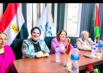 جانب من الندوة