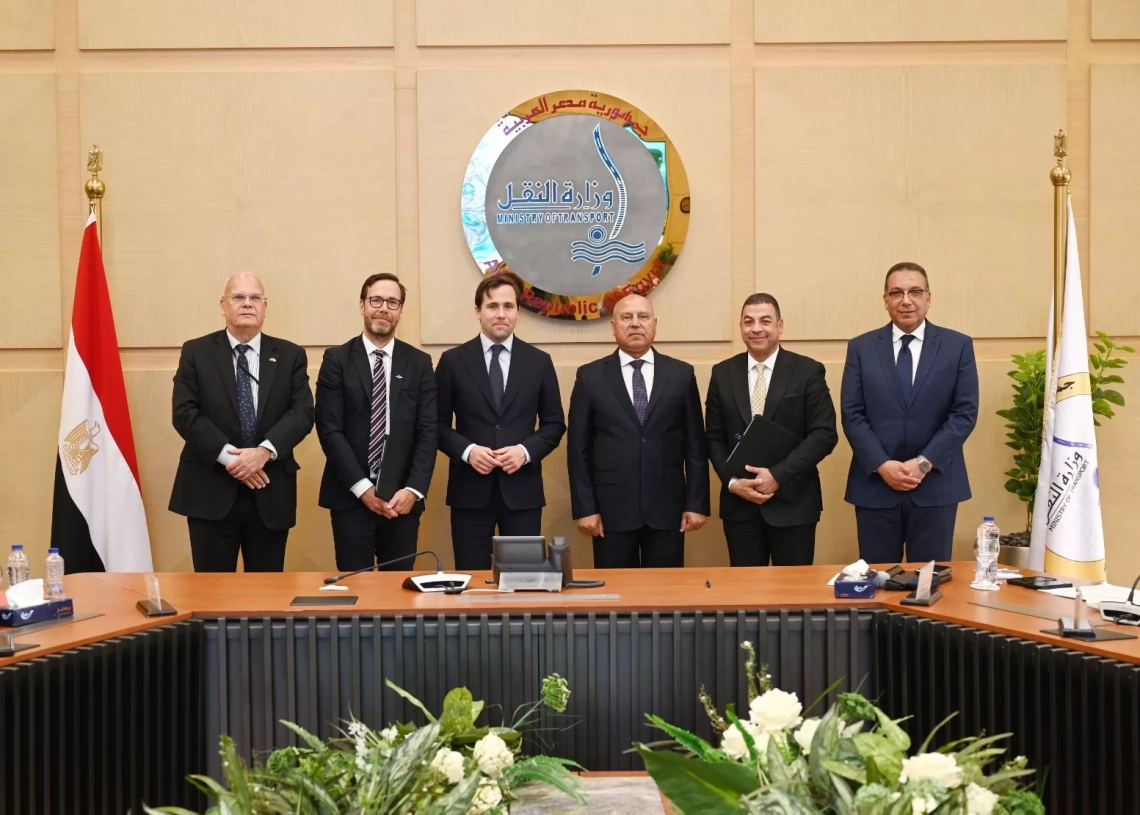 وزير الصناعة يلتقي وزير التجارة الخارجية السويدي لبحث تدعيم التعاون المشترك 19 - جريدة المساء