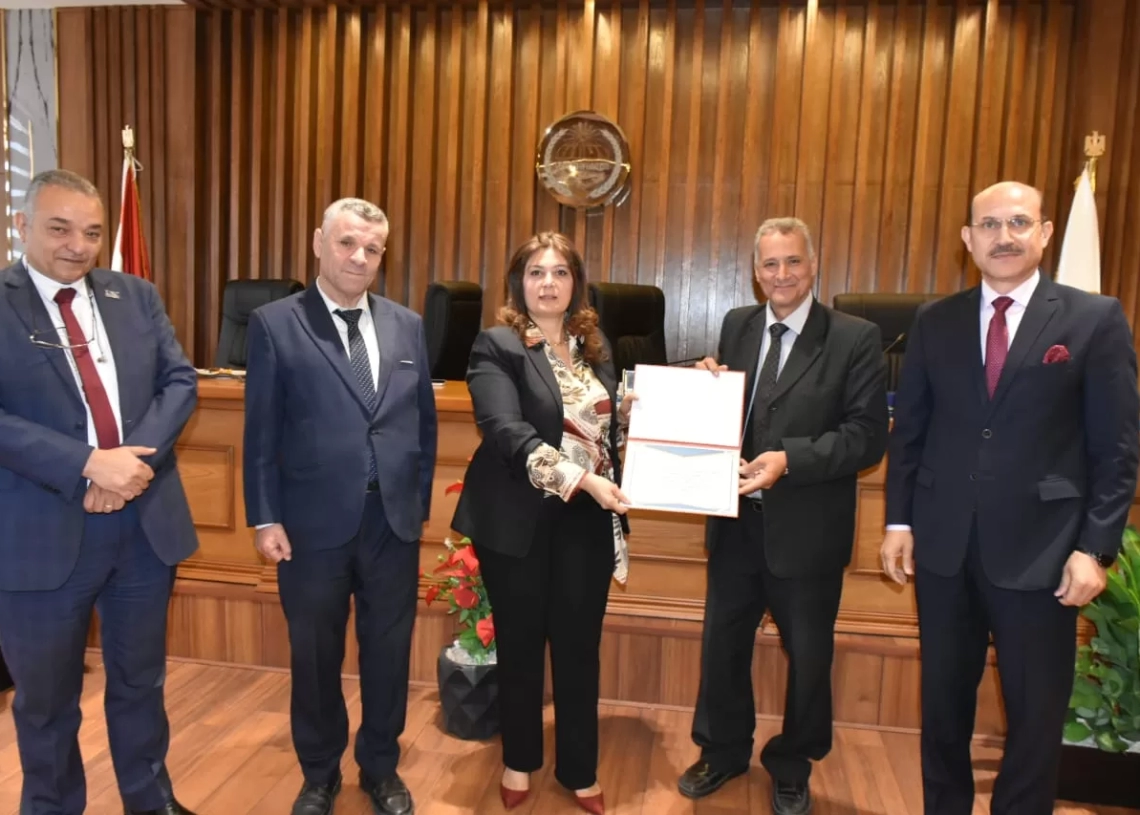 بالتعاون مع القوات المسلحة.. جامعة مدينة السادات تنظم ندوة تثقيفية لتعزيز الانتماء ومواجهة التحديات الفكرية 17 - جريدة المساء