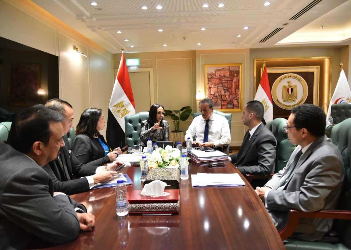 فى المشروع القومى للتنمية البشرية. وزير الصحة ناقش مع وزيرة التضامن الاجتماعي  خطوات تنفيذ تكليفات الرئيس عبدالفتاح السيسي بزيادة  عدد فصول الحضانات ورياض الاطفال 19 - جريدة المساء