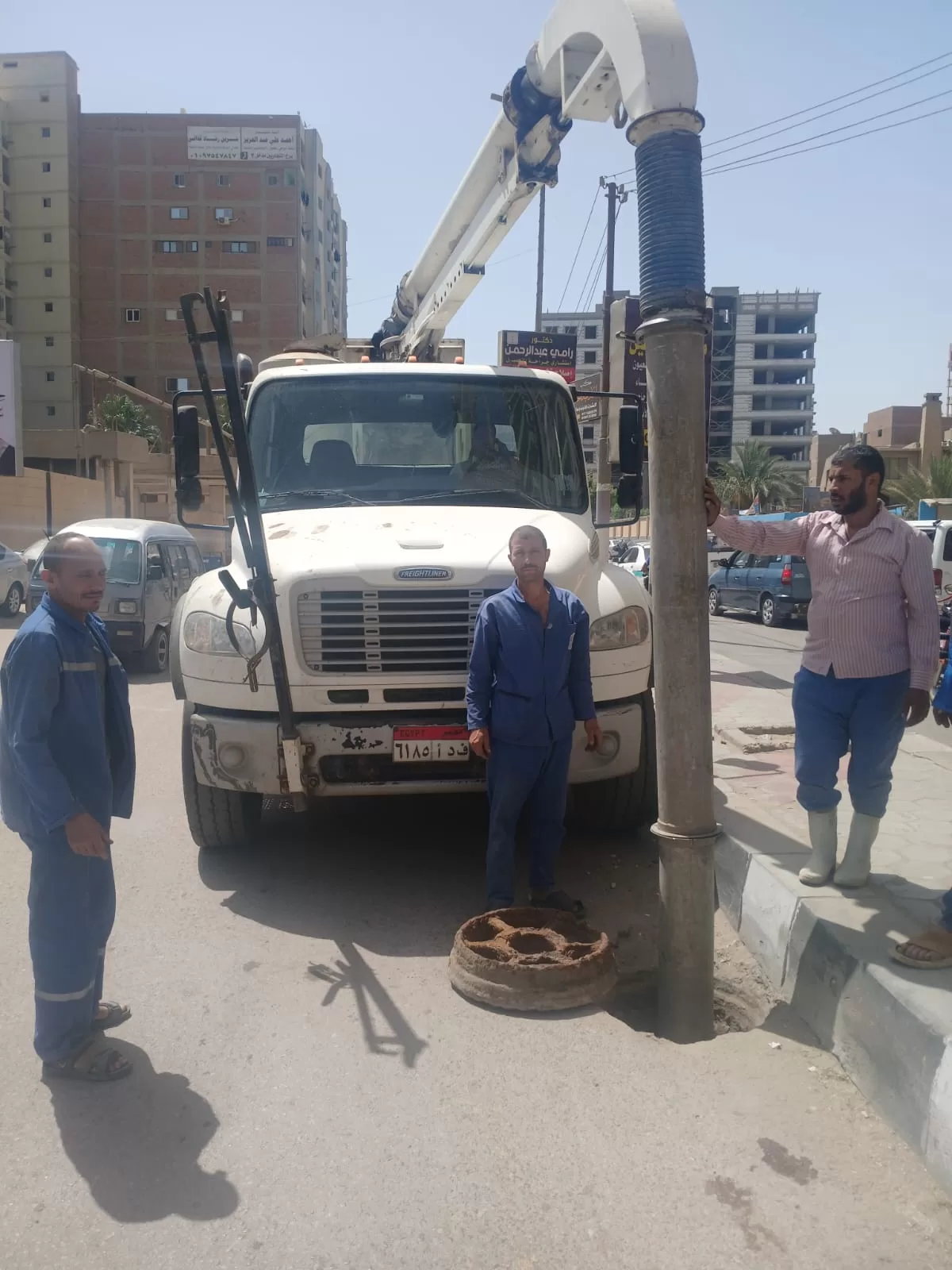 "مياه الفيوم" تطلق حملة موسعة لتطهير شبكات الصرف الصحي بجميع مدن ومراكز المحافظة 25 - جريدة المساء