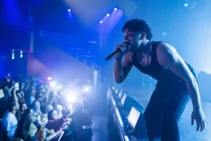 زياد ظاظا يشعل أولى حفلاته بأوروبا وسط جمهور عربي أوروبي  21 - جريدة المساء