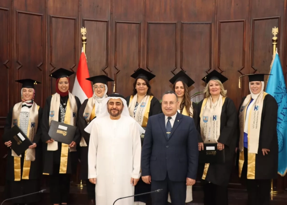 جامعة الإسكندرية وجامعة حمدان بن محمد الذكية تحتفلان بتخريج أول دفعة من برنامج "ماجستير العلوم في إدارة الإبداع والتغيير" 18 - جريدة المساء