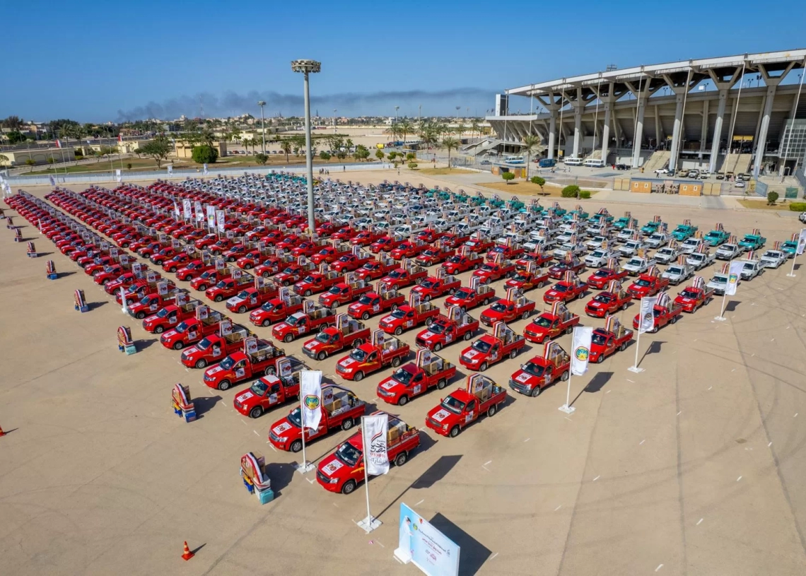 مبادرة "دكان الفرحة" و"بلدك معاك" تقدم تجهيزات كاملة لـ600 عروس ومعرض كساء بـ300 ألف قطعة 19 - جريدة المساء