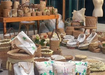 التضامن تنظم معرض "ديارنا للحرف اليدوية والتراثية" ببنك الإمارات دبي 19 - جريدة المساء