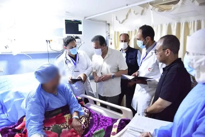 نائب رئيس مجلس الوزراء وزير الصحة يتفقد مستشفى الضبعة المركزي بمحافظة مطروح 18 - جريدة المساء نائب رئيس مجلس الوزراء وزير الصحة يتفقد مستشفى الضبعة المركزي بمحافظة مطروح 17 - جريدة المساء