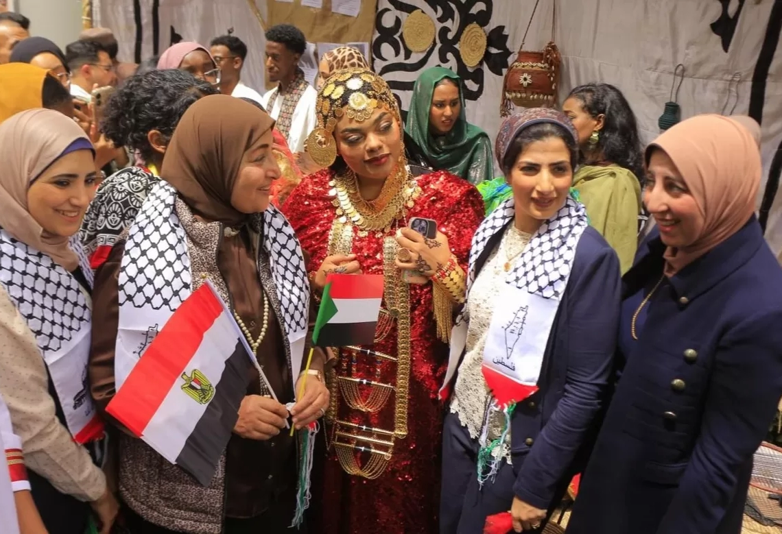 إعلام القاهرة تنظّم الملتقى الثالث للثقافات بمشاركة 14 دولة من مختلف القارات 19 - جريدة المساء