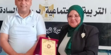 تكريم إلهام نافع.. رائدة العمل الاجتماعي بالإسماعيلية تواصل مسيرة العطاء بعد التقاعد 1 - جريدة المساء