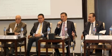 فاروق: توطين صناعة المبيدات "ضرورة" تفرضها التحديات الاقتصادية العالمية 2 - جريدة المساء فاروق: توطين صناعة المبيدات "ضرورة" تفرضها التحديات الاقتصادية العالمية 1 - جريدة المساء