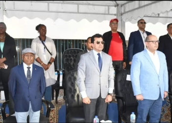 صبحي وادريس يفتتحان البطولة الإفريقية للسباحة للناشئين 33 - جريدة المساء