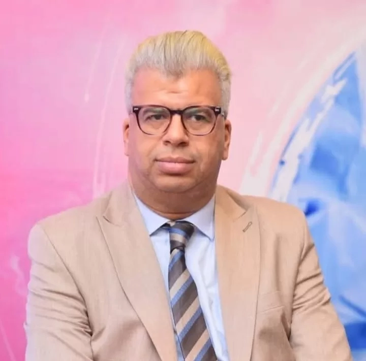 الدكتور محمد الديب
