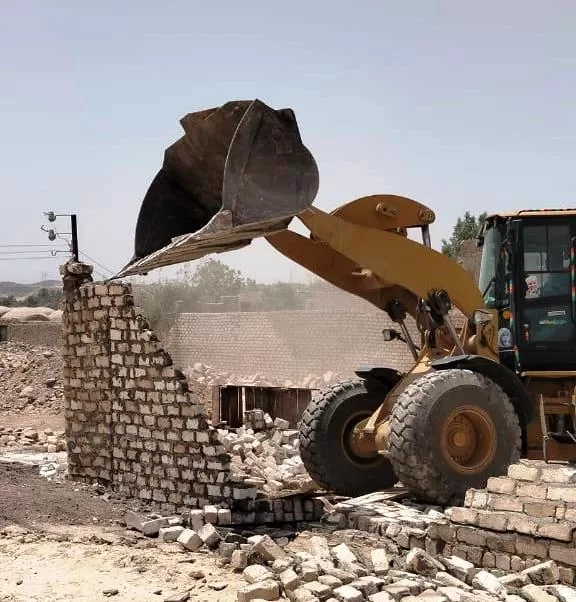 محافظ أسوان يوجه لتكثيف الجهود لإزالة التعديات على أراضى الدولة ضمن المرحلة الأولى للموجه الـ 26 17 - جريدة المساء