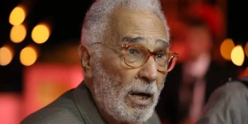 الفنان عبد الرحمن أبو زهرة