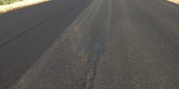 استكمال أعمال رصف الطريق الشرقى الموازي للطريق السريع بدار السلام لتحسين الحركة المرورية وتعزيز التنمية بسوهاج 1 - جريدة المساء