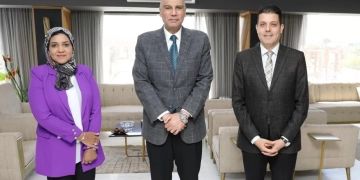 د.إسماعيل كمال : الإعداد لإطلاق مبادرة " أسوان خالية من المخدرات " بـ 3 محاور " المكافحة الأمنية والخدمة العلاجية والتوعية " 1 - جريدة المساء