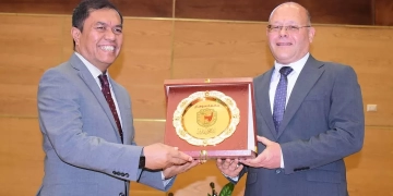 تعاون أكاديمي وبحثي و عروض فنيه تراثيه ..خلال فعاليات اليوم الثقافي المصري الإندونيسي والذي تنظمه جامعة سوهاج لاول مرة 1 - جريدة المساء