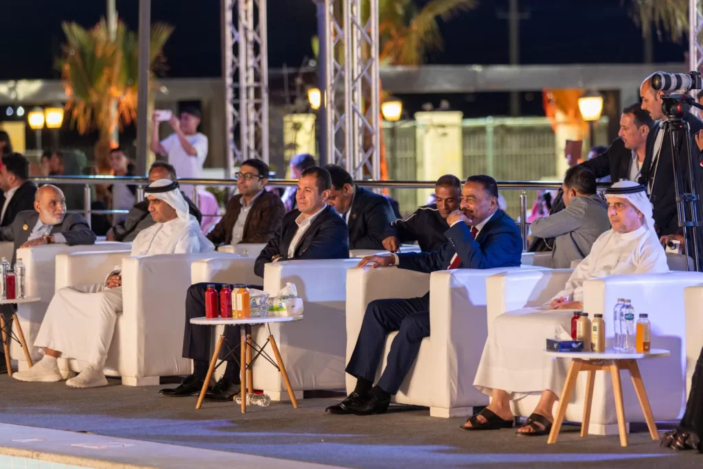 "صندوق تحيا مصر" و"مؤسسة خليفة الإنسانية" يدعمان 5 آلاف أسرة وتيسير زواج 200 عروسة في سيدي عبد الرحمن 25 - جريدة المساء