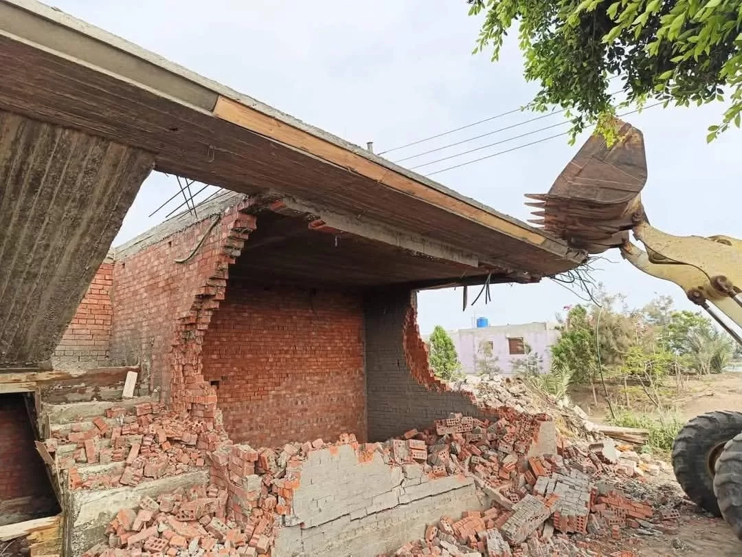 فى كفرالشيخ إزالة فورية لحالتي تعدٍ على أرض زراعية بالحامول بمساحة 250م² 19 - جريدة المساء فى كفرالشيخ إزالة فورية لحالتي تعدٍ على أرض زراعية بالحامول بمساحة 250م² 18 - جريدة المساء