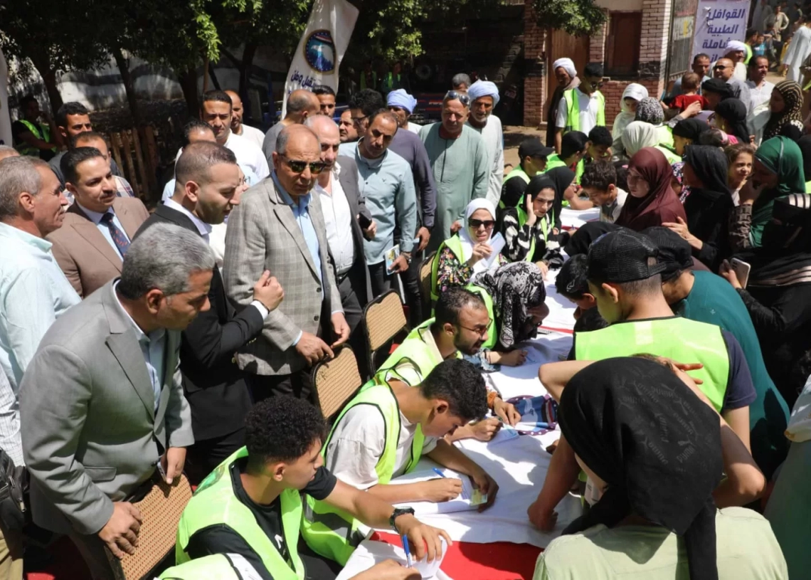 محافظ المنيا يشهد فعاليات قافلة طبية مجانية بمغاغة 18 - جريدة المساء محافظ المنيا يشهد فعاليات قافلة طبية مجانية بمغاغة 17 - جريدة المساء