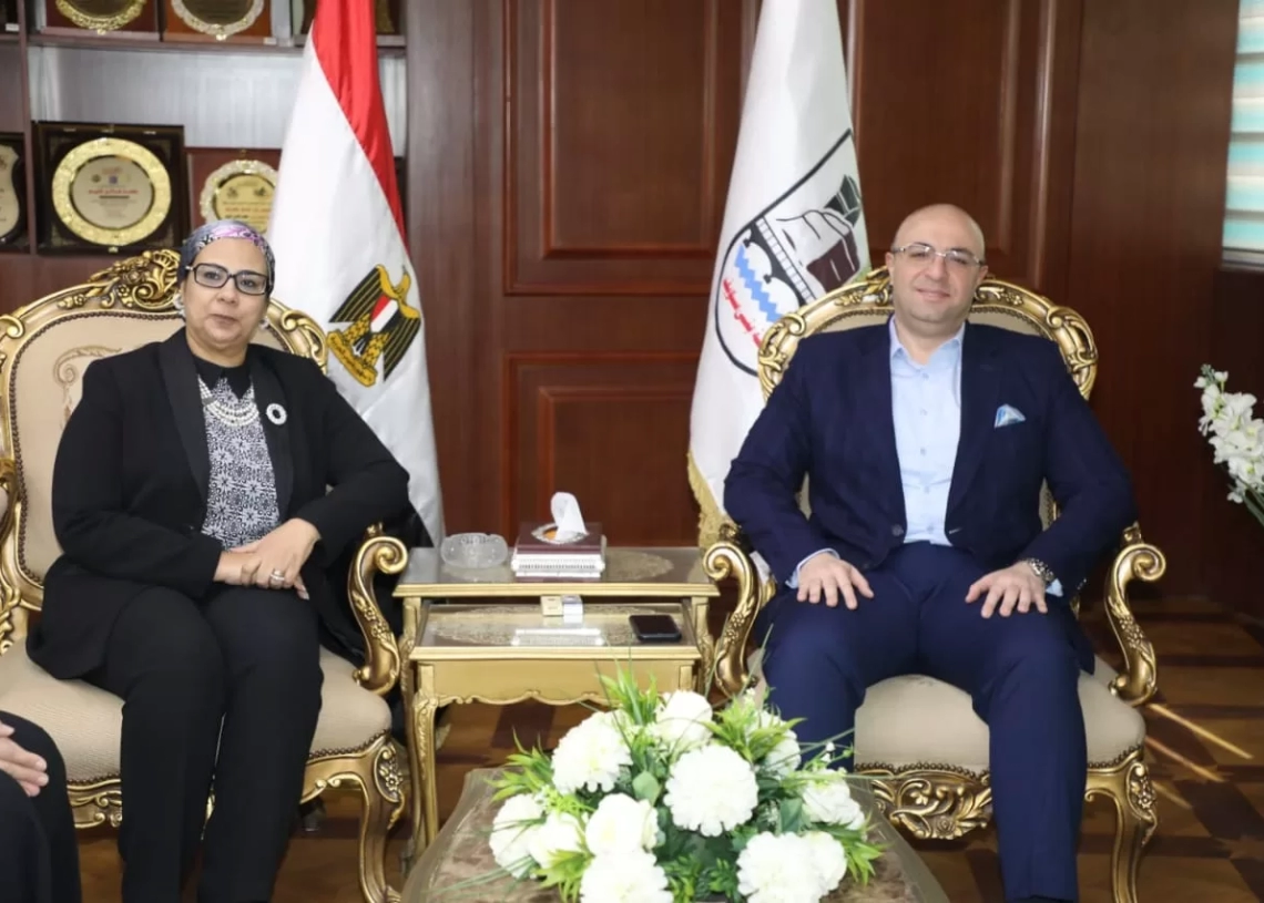 محافظ بني سويف يستقبل المستشارة أمل عمّار رئيس المجلس القومي للمرأة  في بداية زيارتها لبني سويف 17 - جريدة المساء