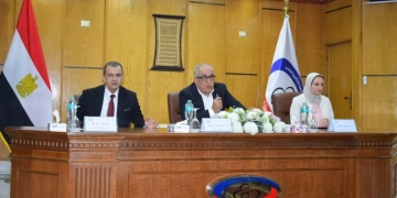 هيئة التأمين الصحي : مناقشة تطوير اللوائح والإجراءات الطبيةلرفع كفاءة الأداء الطبي والإداري ومتابعة سير العمل بكافة فروع الهيئة 2 - جريدة المساء هيئة التأمين الصحي : مناقشة تطوير اللوائح والإجراءات الطبيةلرفع كفاءة الأداء الطبي والإداري ومتابعة سير العمل بكافة فروع الهيئة 1 - جريدة المساء