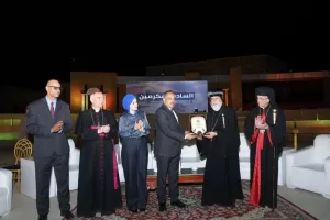 إحتفالاً بذكرى دخول العائلة المقدسة ومباركتها لأرض الشرقية ... محافظ الشرقية يشهد فعاليات المنتدي السياحي الدولي الأول لمسار العائلة المقدسة بمنطقة آثار تل بسطا بالزقازيق 77 - جريدة المساء