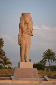 إحتفالاً بذكرى دخول العائلة المقدسة ومباركتها لأرض الشرقية ... محافظ الشرقية يشهد فعاليات المنتدي السياحي الدولي الأول لمسار العائلة المقدسة بمنطقة آثار تل بسطا بالزقازيق 61 - جريدة المساء