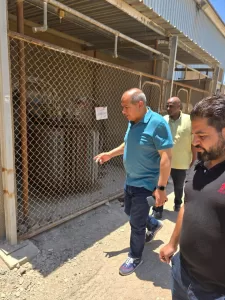 رئيس كهرباء القناة يتفقد قطاع البحر الأحمر ويشدد: لا تهاون في سرقات التيار وترشيد الاستهلاك واجب وطني 33 - جريدة المساء