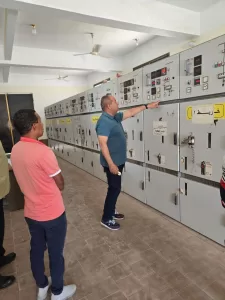 رئيس كهرباء القناة يتفقد قطاع البحر الأحمر ويشدد: لا تهاون في سرقات التيار وترشيد الاستهلاك واجب وطني 21 - جريدة المساء