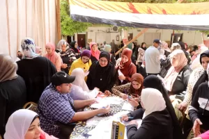 محافظ الشرقية يتابع "من بدري أمان" بمستشفى الزقازيق ويستجيب فورًا لاستغاثة سيدة بتحويلها للعلاج بمستشفى العيون 21 - جريدة المساء