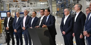 باستثمارات تصل إلى ٥٥ مليون يورو.. محافظ الشرقية يشارك في افتتاح أول مصنع لشركة "BSH" المالكة للعلامة التجارية "بوش" للأجهزة المنزلية في مصر وأفريقيا 1 - جريدة المساء