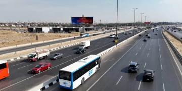 بدء التشغيل التجريبي بالركاب للمرحلة الأولى من الأتوبيس الترددي ..اليوم 1 - جريدة المساء