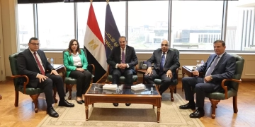 ٥ وزراء يجتمعون لمتابعة منظومة الرقم القومى العقارى وإعداد اللائحة التنفيذية للقانون 1 - جريدة المساء