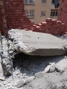 بالصور.. إزالة أعمال بناء مخالف بعقارات بالقطاع الجنوبي للهرم 23 - جريدة المساء