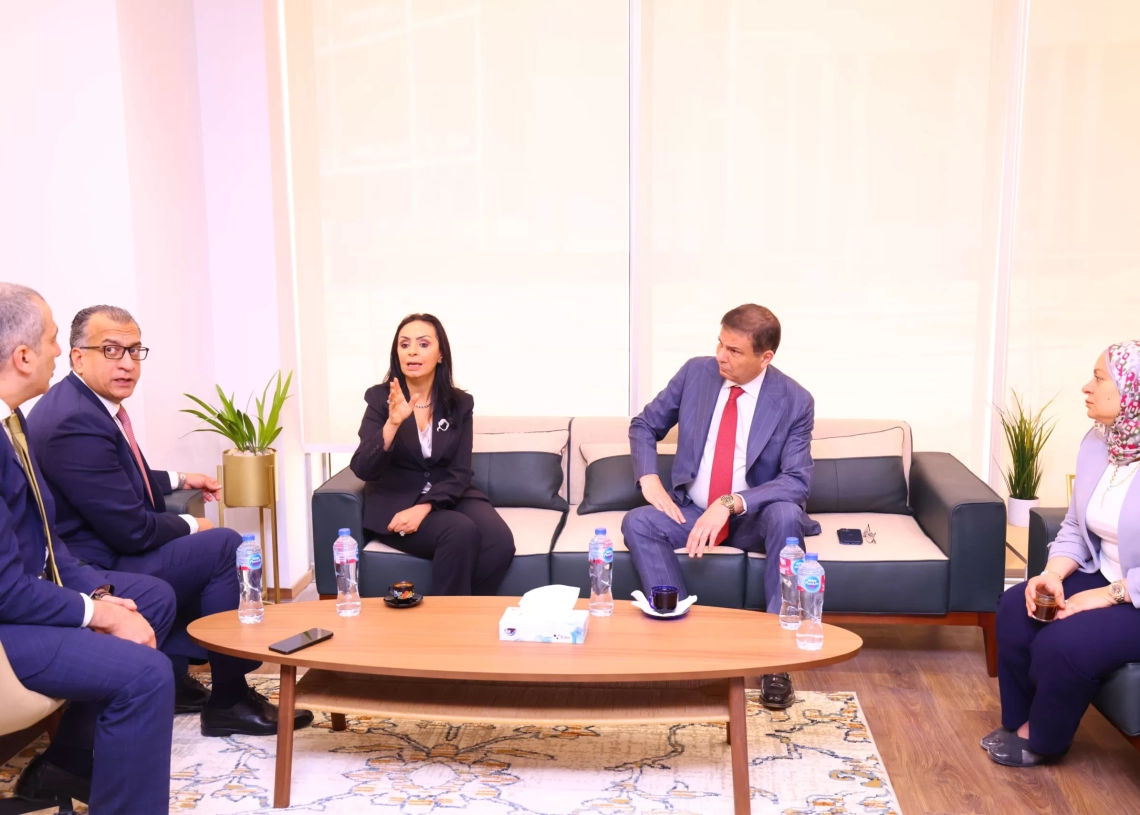 التضامن والزراعة تبحثان التعاون في مشروعات الإنتاج الحيواني وتمكين الفئات الأولى بالرعاية اقتصادياً 19 - جريدة المساء