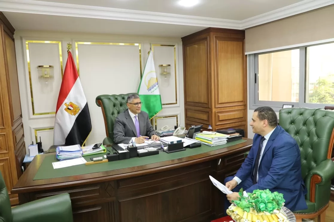 لتلبية احتياجات المواطنين من الخبز والسلع.. محافظ الجيزة يتابع استعدادات مديرية التموين خلال إجازة عيد الأضحى 19 - جريدة المساء