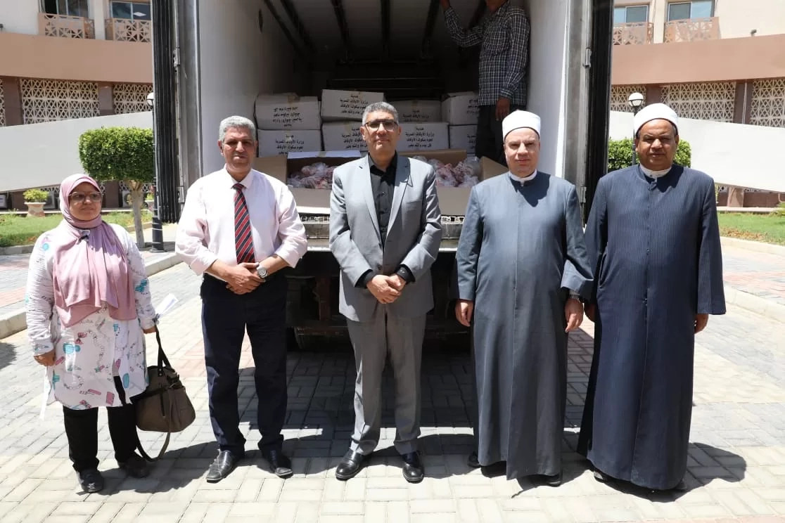 توزيع ٢ طن من لحوم صكوك الأضاحي علي الأسر المستحقة في الجيزة 19 - جريدة المساء